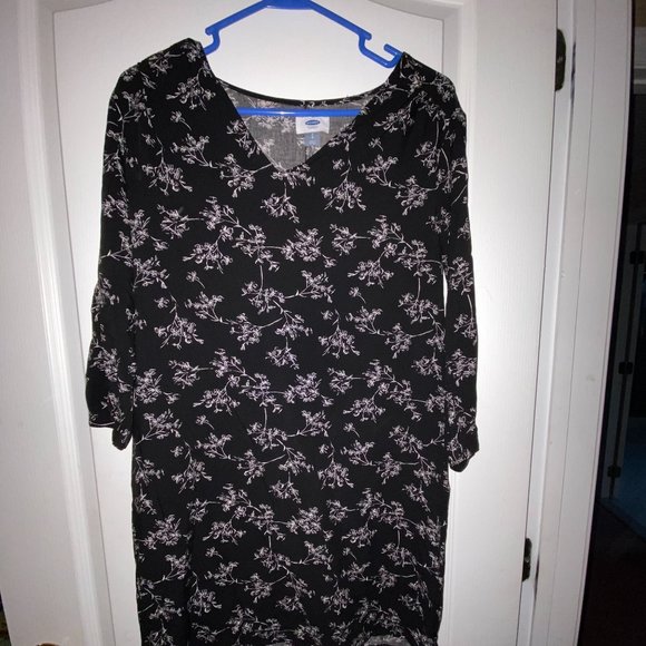 Old Navy V-Neck Black Print Shift Dress - SMALL - Picture 2 of 3